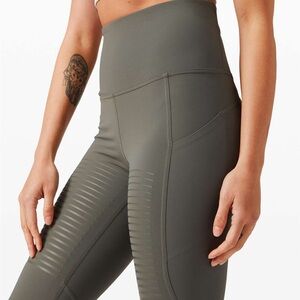 Lululemon Rogue Renegade Super High Rise Tight